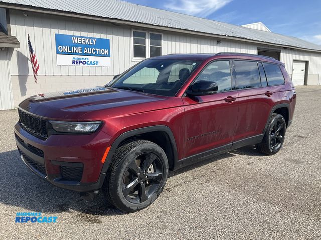 Lot 2-61349 - 2023 Jeep Grand Cherokee L Altitude SUV 4x4