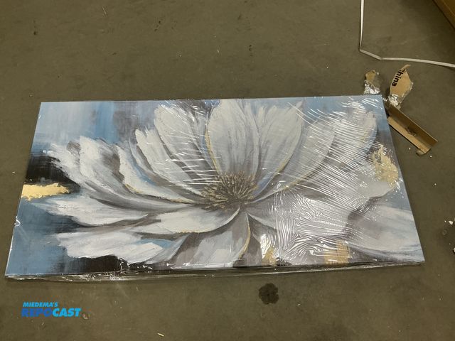 Lot 2-19954 - Yuarker Flower Print - 30 x 60”