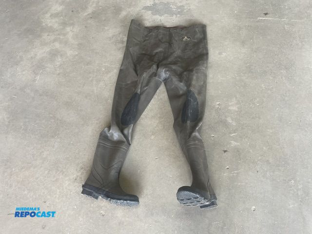 Lot 2-72773 - 1 Pair of Pro Line chest waders, size 11, missing suspenders