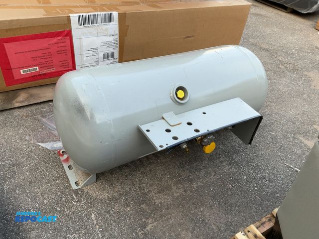 Lot 2-13313 - Miscellaneous Mountable Propane Tank