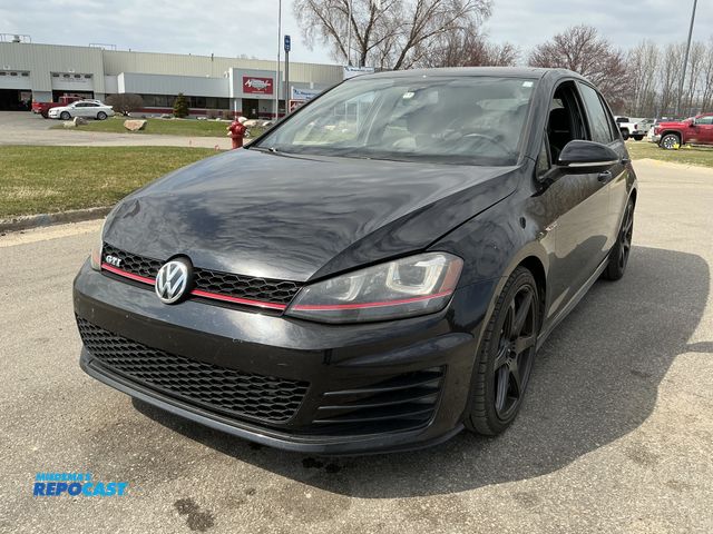 Lot 2-94805 - 2019 Volkswagen Golf GTI Sedan FWD