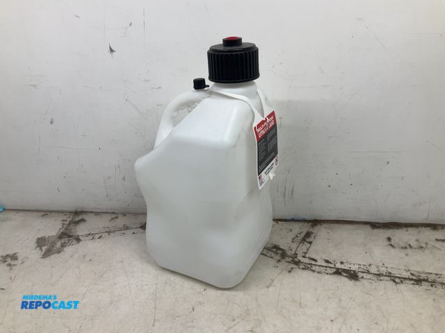 Lot 2-96367 - VP Racing 5.5 multipurpose jug, missing hose
