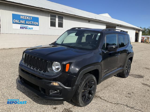 Lot 2-61513 - 2016 Jeep Renegade Latitude SUV 4x4