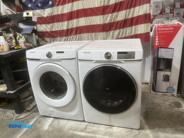 Lot 2-57027 - Samsung front load Washer & Dryer Set washer   10 cycles   5 temps   5 rinse times   5 spin speed   ...