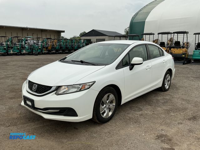 Lot 2-90652 - 2013 Honda Civic LX Sedan 5-Speed AT Sedan FWD