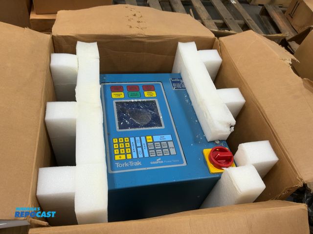 Lot 2-76296 - Cooper TTL53–110-M16 Gen III Tork Trak Controller