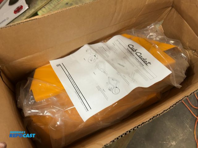 Lot 2-21967 - New Cub Cadet Ultima Fender Kit, Fits all Cub Cadet Z and ZT Ultima Series models, 19A70062100