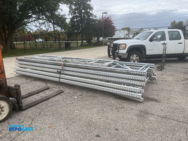 Lot 2-57029 - Lot of pallet racking