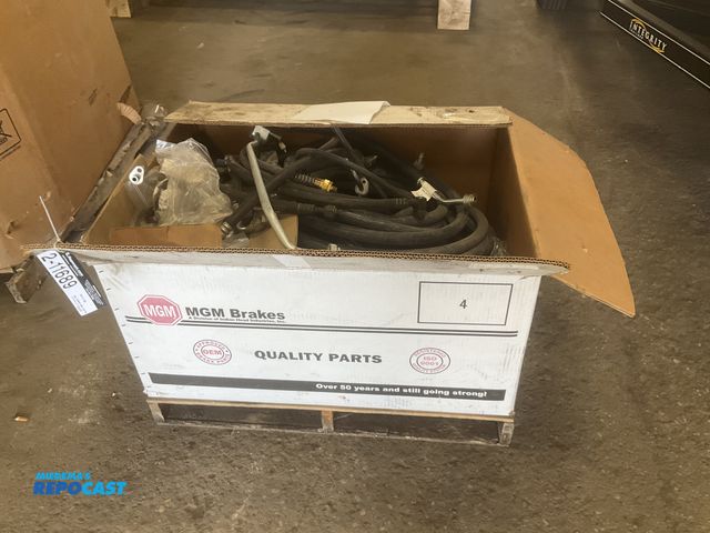 Lot 2-11689 - Box of misc hoses, hydraulic fittings and some brackets, most of it is new old stock