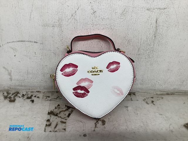 Lot 2-74001 - New Coach White and pink playful kiss print leather heart cross bag purse