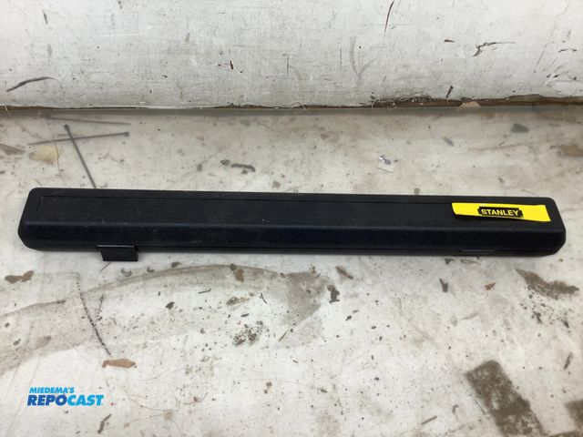 Lot 2-62901 - stanley 250ft lbs torque wrench