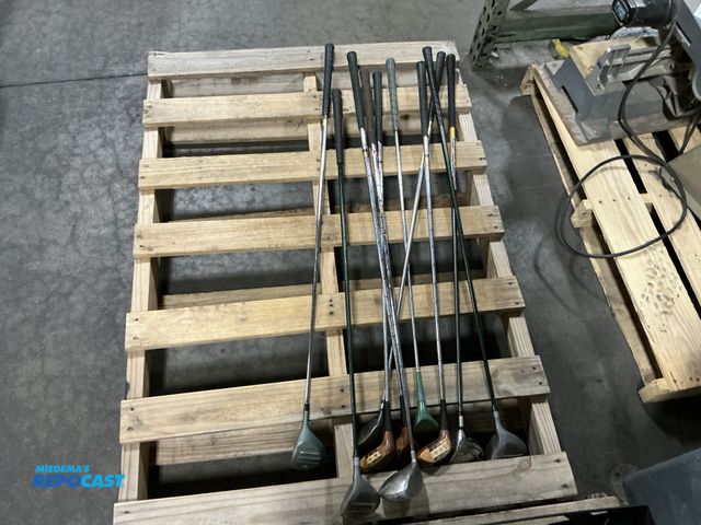 Lot 2-99062 - Lot of various golf clubs including Taylor made, Dunlop, true temper, and more
