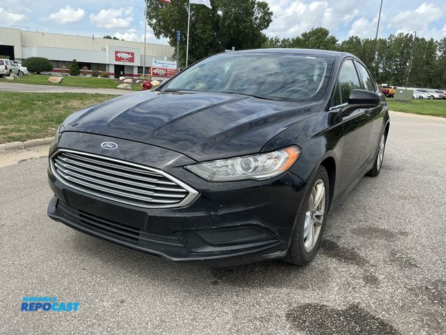 Lot 2-99635 - 2018 Ford Fusion SE Sedan FWD