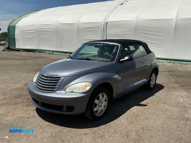 Lot 2-40030 - 2007 Chrysler PT Cruiser Convertible Convertible FWD