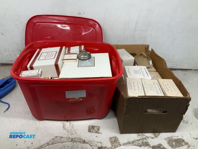 Lot 2-18542 - Tote and Box of Assorted Home Glassware
