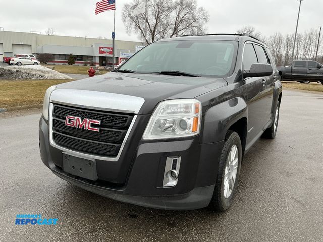 Lot 2-77201 - 2013 GMC Terrain SLT SUV AWD