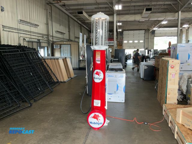 Lot 2-53285 - Benkin Pumps Mobilgas Fuel Pump w/ Globe, Hose, and Nozzle