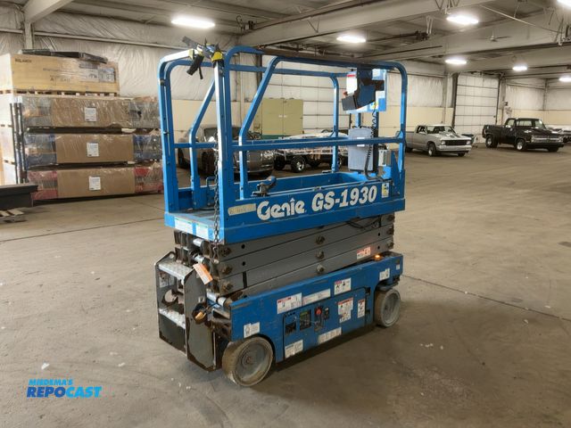 Lot 2-44735 - 2017 Genie GS-1930 Scissor Lift