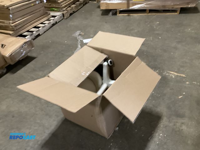 Lot 2-35546 - All white roller chair with adjustable height.