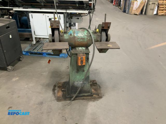 Lot 2-53234 - Cincinnati dual head grinder, 3 HP, 14” wheels, 3 phase