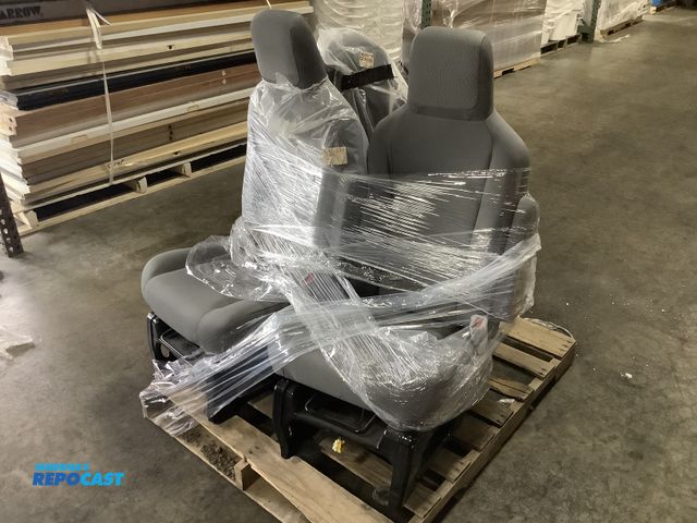 Lot 2-93669 - Ford Seats