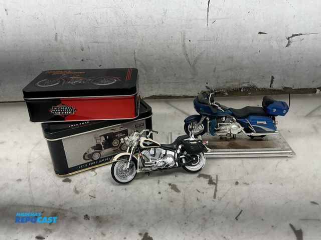 Lot 2-95987 - Lot of Harley Davidson collectibles - 1913 Ford Model T Van Dime Bank, FLTRSEI Screamin’ Eagle Road ...