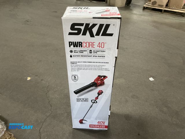 Lot 2-25969 - SKIL PWR Core 40 Brushless 40V 14” String Trimmer and 500 CFM Leaf Blower Combo Kit