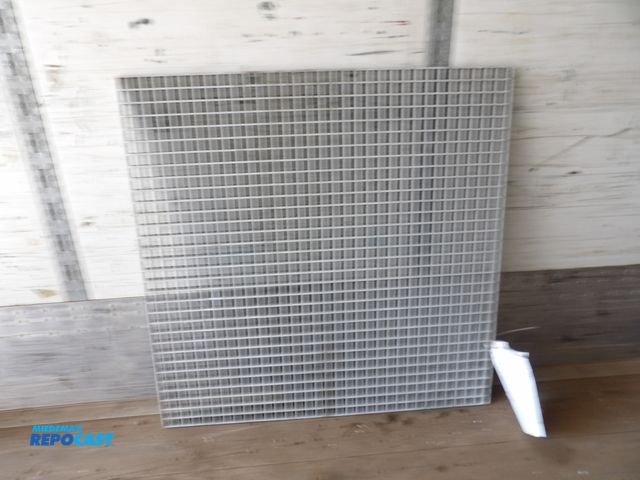 Lot 2-53927 - Heavy-duty grate, 4'  x 4' x 1"