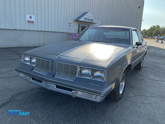 Lot 2-62549 - 1985 Oldsmobile Cutlass Supreme Coupe RWD