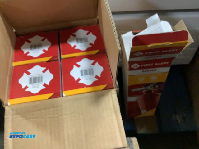 Lot 2-67810 - 5 garage fire extinguishers