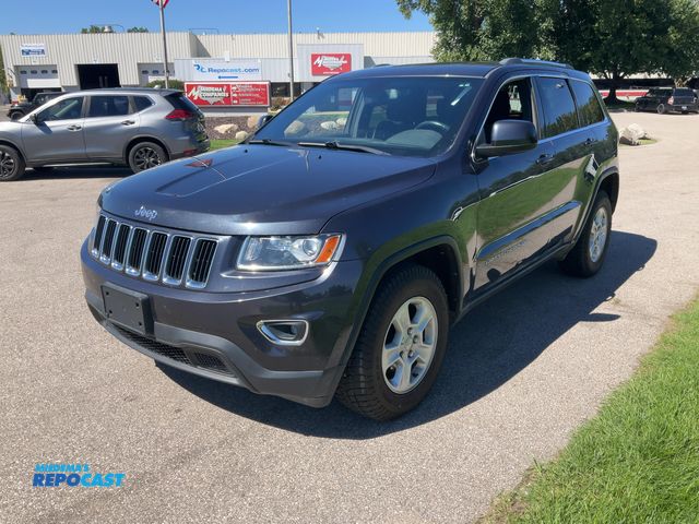 Lot 2-45095 - 2014 Jeep Grand Cherokee Laredo SUV 4x4
