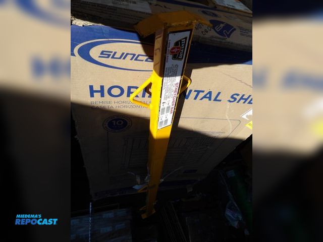 Lot 2-58327 - New Stay-Tuff 84" Stretcher Bar yellow. Heavy Duty fence stretcher