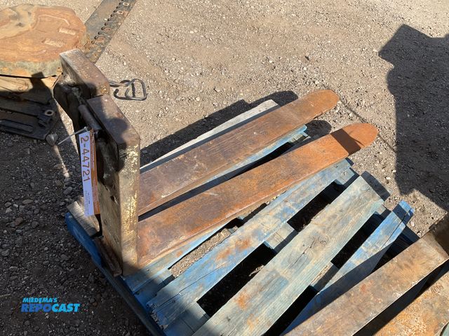 Lot 2-44721 - (2) 48”L x 5”W forklift forks for a 16”T carriage, used