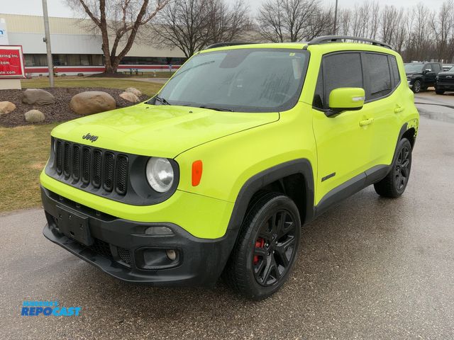 Lot 2-43600 - 2018 Jeep Renegade Latitude 4WD SUV 4x4