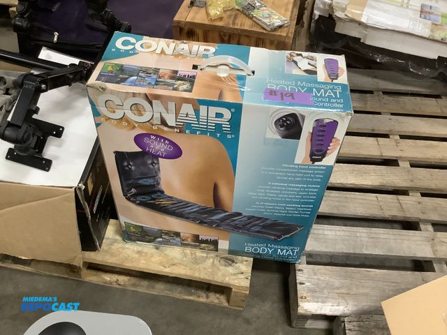 Lot 2-99203 - Conair body mat