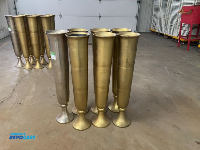 Lot 2-60768 - 7 Metal Flower Pots