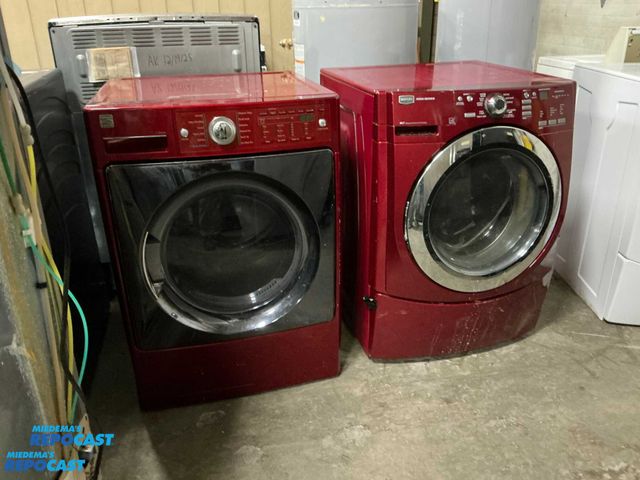 Lot 2-60516 - Maytag MHWE300VF00 Washer & Dryer Set 3000 series washer and 81029900 dryer