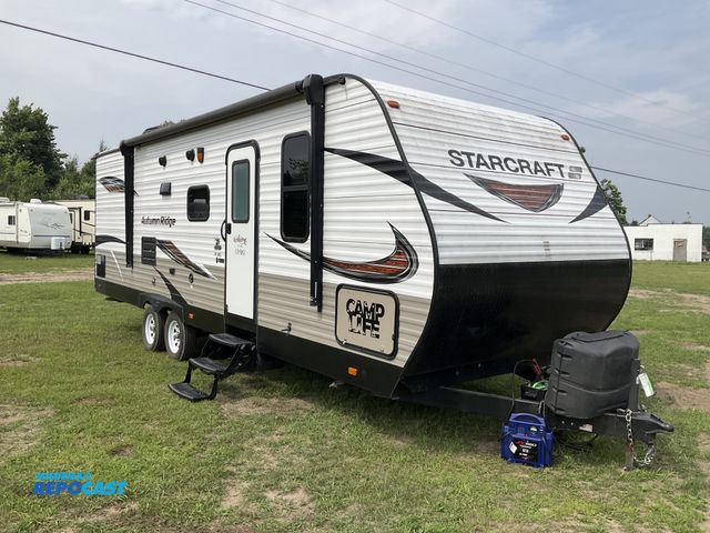 Lot 2-61779 - 2018 Autumn Ridge 26BHS Camper Travel Trailer