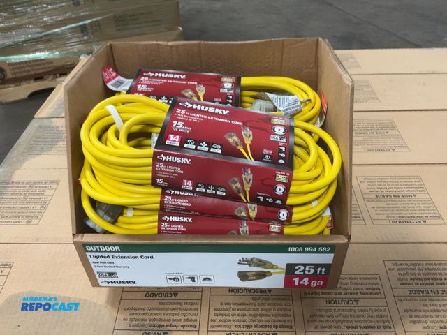 Lot 2-23859 - (10) New Husky 25’ Lighted Extension Cords, 14 Gauge, 15 Amps, 125 Volts, 1008 994 582