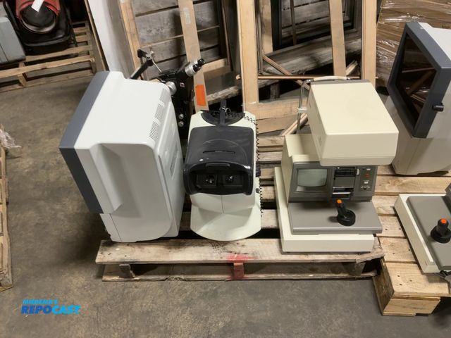 Lot 2-39520 - Assorted Medical Equipment Lot of Assorted Optometry Medical equipment