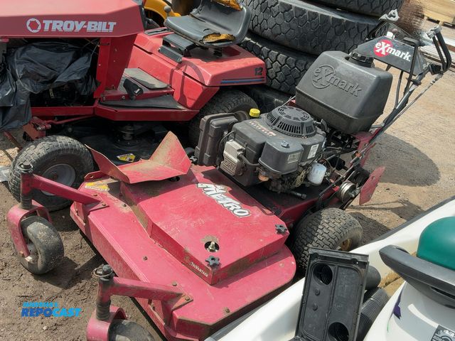 Lot 2-91399 - Exmark Metro M3615KCC Push Mower