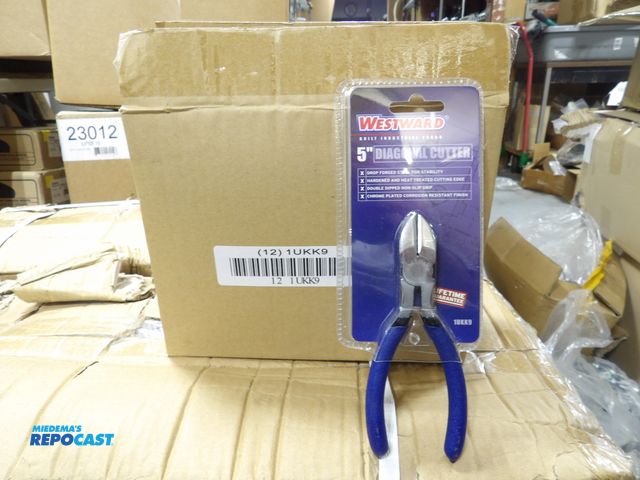 Lot 2-51048 - lot of 12 new westward diagonal cutting pliers, 5 1/4" long, 5/16" jaw wide, #1UKK9