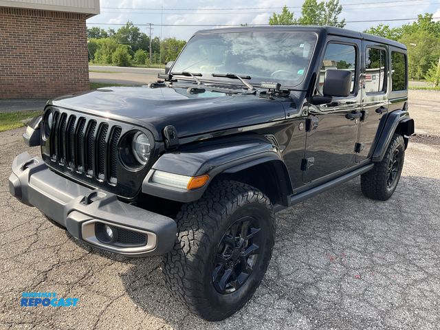 Lot 2-30326 - 2019 Jeep Wrangler Unlimited Sahara SUV 4x4