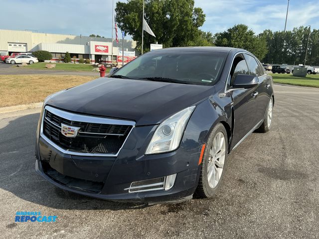 Lot 2-16284 - 2017 Cadillac XTS Luxury Sedan FWD
