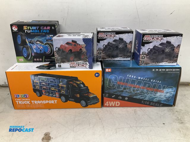 Lot 2-93314 - lot of various Die-cast items