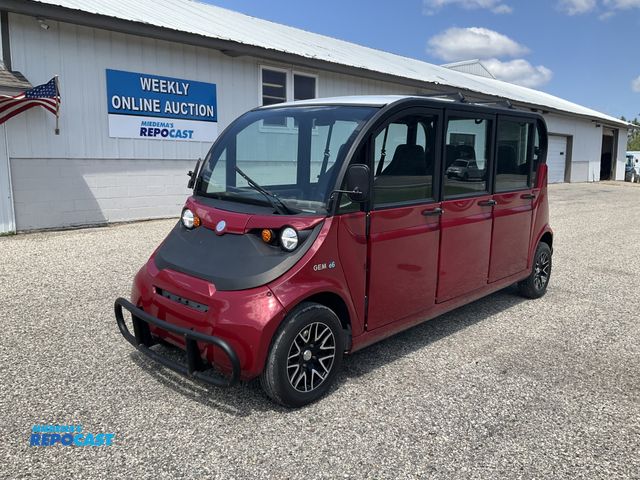 Lot 2-61878 - GEM e6 Electric Cart Golf Cart