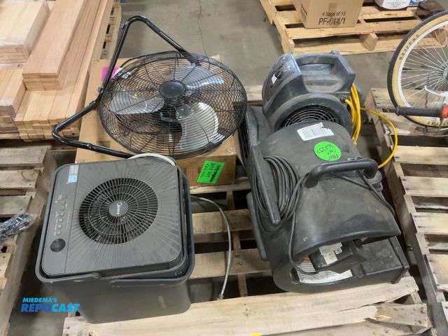 Lot 2-92436 - Lot of (4) Fans and (1) Midea Dehumidifier