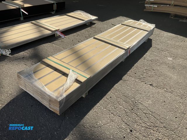 Lot 2-75627 - New Adorn  Laminated Trim