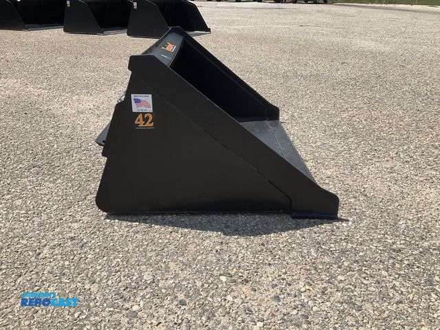 Lot 2-61959 - New Tomahawk 42" Smooth Bucket Quick Attach Welded on High Carbon Cutting Edge