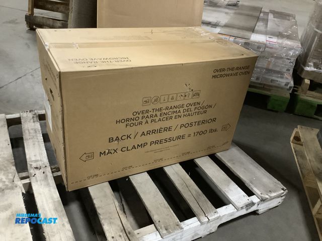 Lot 2-73018 - New GE Appliances  49-40734 Over the Range Microwave Oven